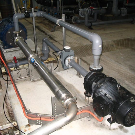 Pump with pipes