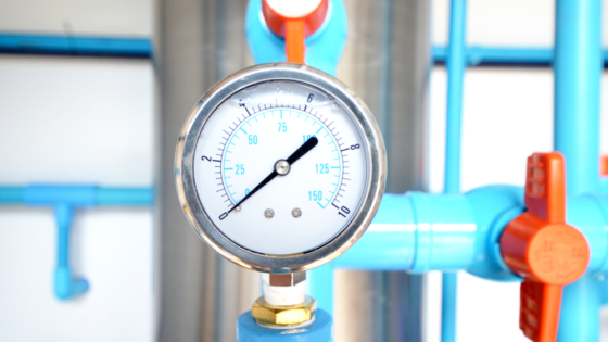 Measure water pressure, This picture in a natural light and low light conditions